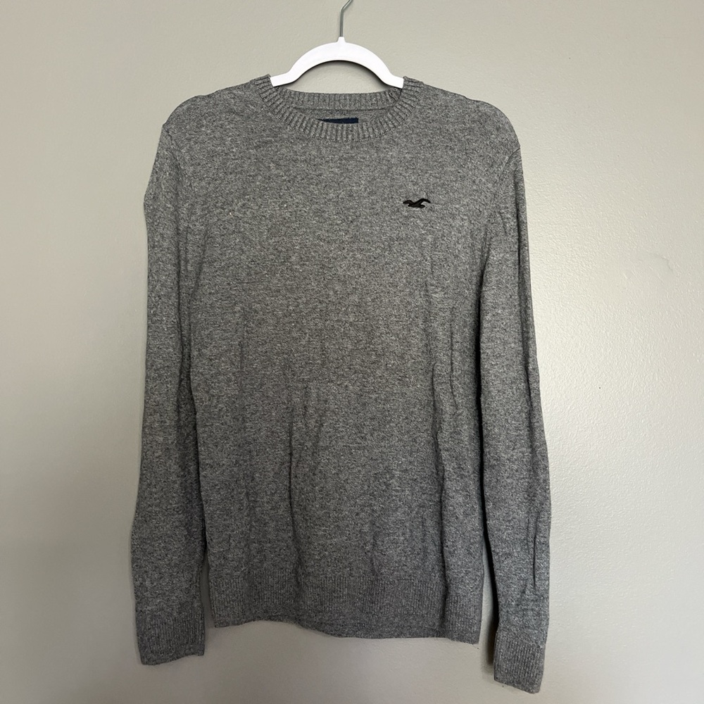 Hollister Heather Gray V-Neck Sweater